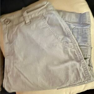 Akademiks Light Gray Shorts